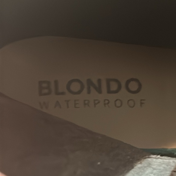 BLONDO Reno Weatherproof combat boots black chunky heels NWOB 8.5 - Picture 10 of 10